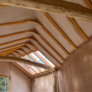 Got plastered last Friday
#designandbuild #southdowns #glamping #smallhome #artizan #contemporary #designandmake #handmadeshakes #handmade #bespokeluxury #laths #curvedwall #sweetchestnut #westsussex #hideaway #southdownsnationalpark #beautifulbuildings #tinyhomes #builtbyartizans #studio #curvedroof #shakeroof