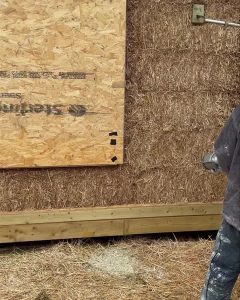 Hemp Day 😀
#hemp #hempbuildings #hempandlime #hempinsulation #hempcrete #hemp #limes #hemplimespray #strawbale #strawbales #strawbalehouse #strawbalebuilding #strawbalehome #strawbaleconstruction #strawbalearchitecture #builtbyartizans #artizan #nationalparks #designandbuild #southdowns #smallhome #handmade #bespokeluxury #westsussex #hideaway #southdownsnationalpark #beautifulbuildings #tinyhomes #studio